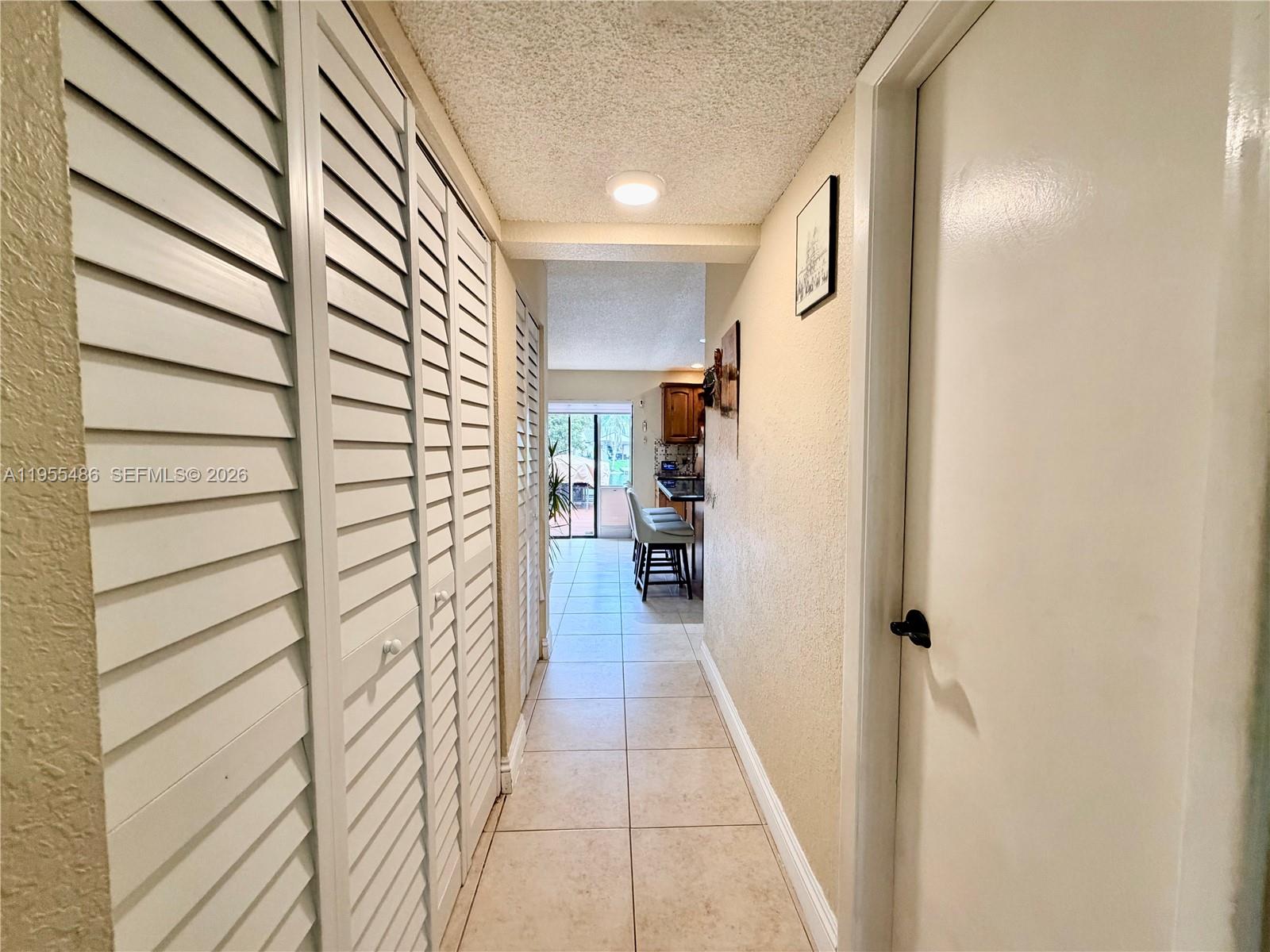 2865 Begonia Way Cooper City, FL 33026 - Photo 10 of 40