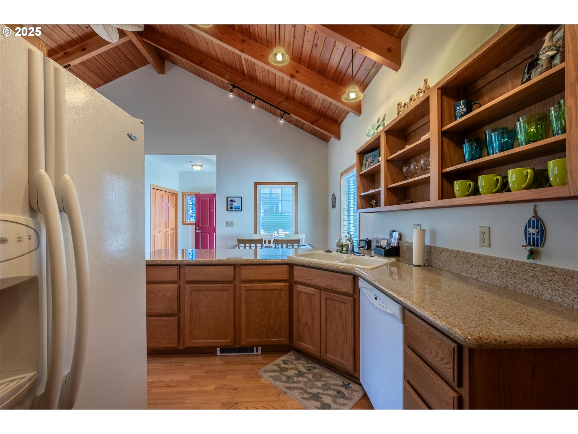 1312 Village Loop Bandon, OR 97411 - Photo 18 of 32 Gallery Image 18