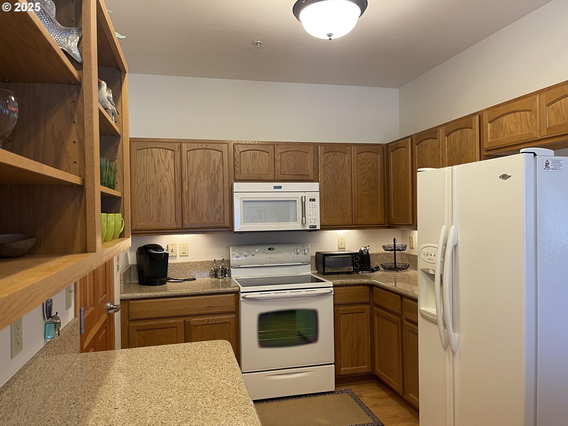 1312 Village Loop Bandon, OR 97411 - Photo 9 of 32 Gallery Image 9