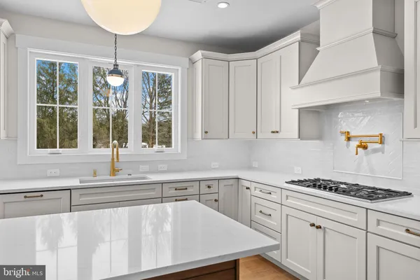 $1,999,900 | 17 Hickory Lane, Malvern, PA 19355