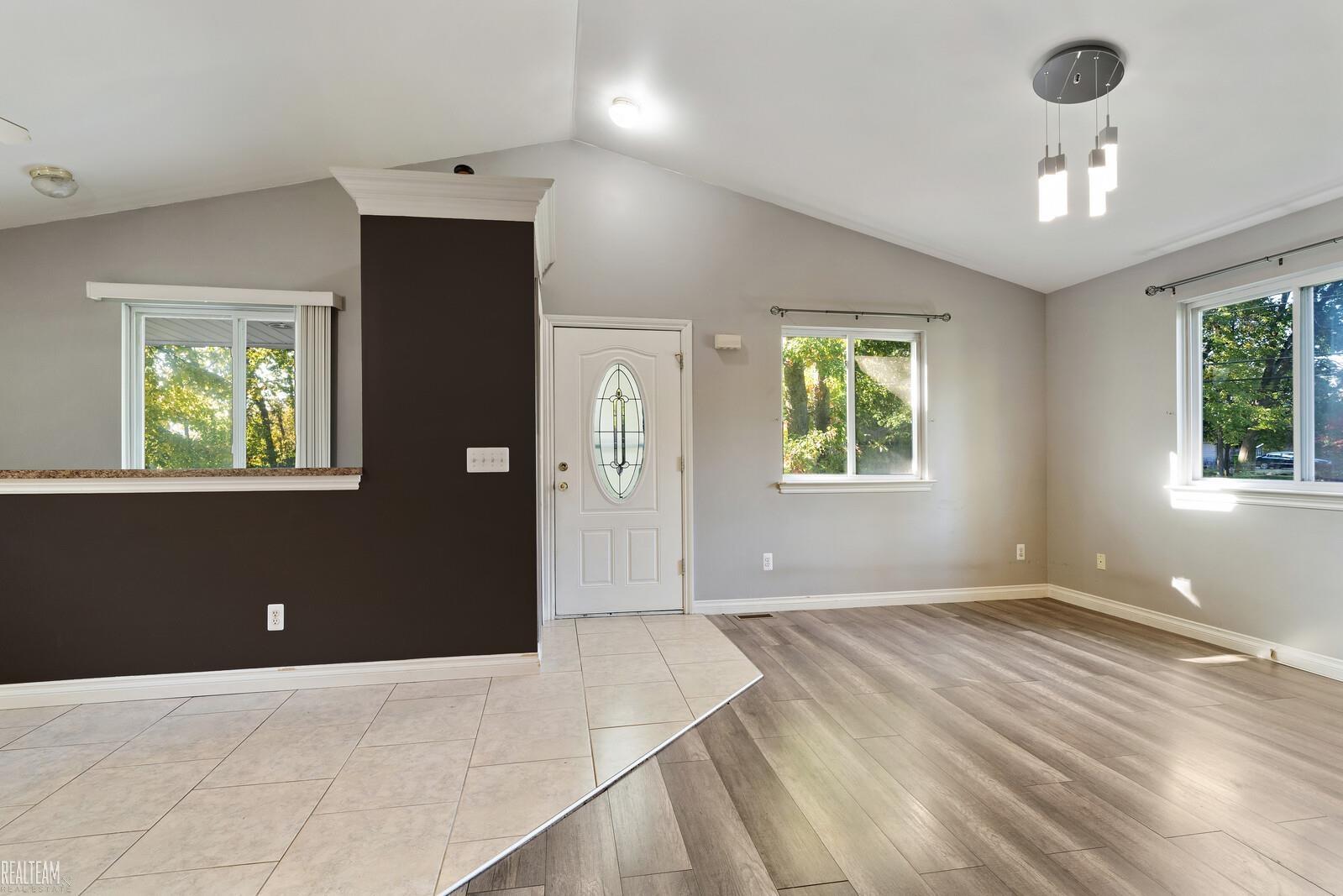 48020 Fuller Road New Baltimore, MI 48051 - Photo 5 of 29 50125647-4.JPG