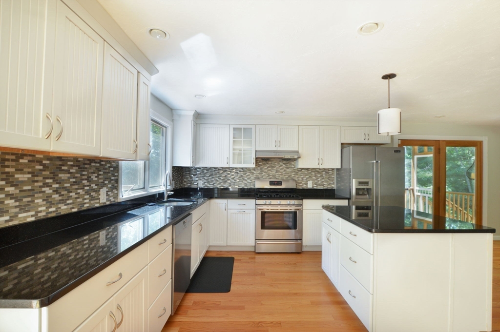 76 Mill Road East Sandwich, MA 02537 - Photo 9 of 42 Gallery Image 9