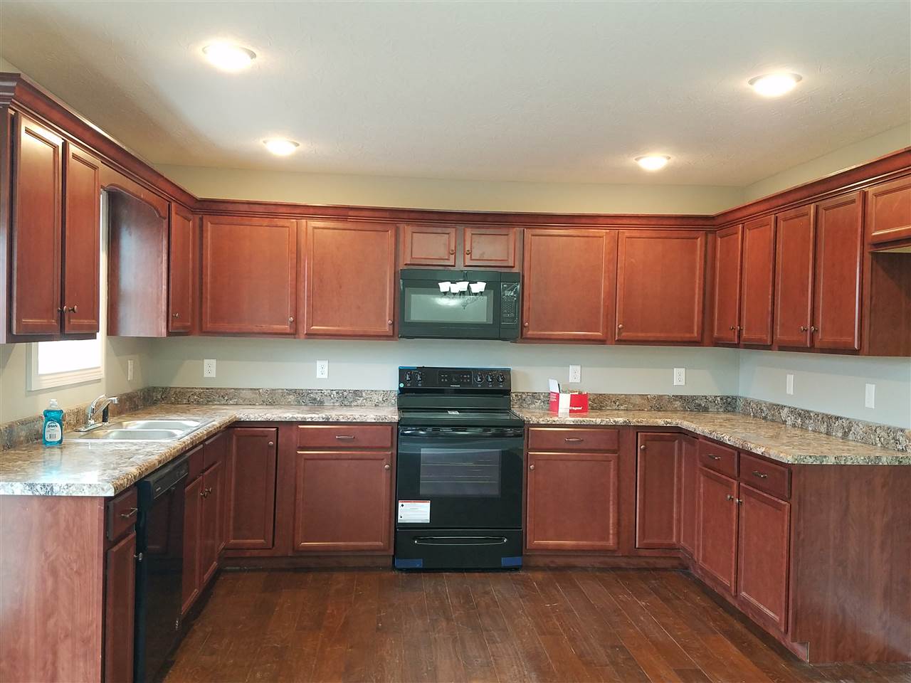 4715 Girkin Road Bowling Green, KY 42101 - Photo 6 of 13 Gallery Image 6