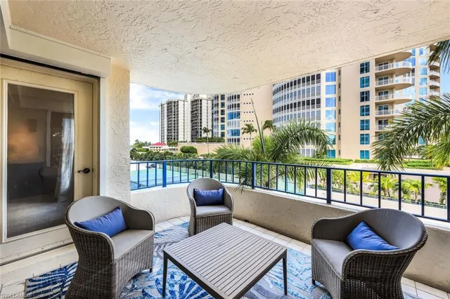 $10,500 | 4451 Gulf Shore Boulevard North, Unit 405, Naples, FL 34103