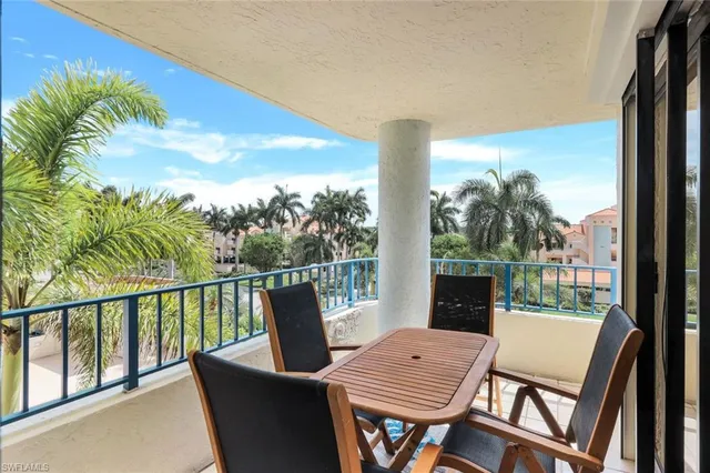 $10,500 | 4451 Gulf Shore Boulevard North, Unit 405, Naples, FL 34103