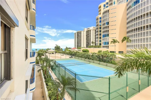 $10,500 | 4451 Gulf Shore Boulevard North, Unit 405, Naples, FL 34103