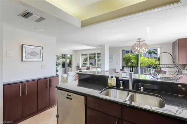 $10,500 | 4451 Gulf Shore Boulevard North, Unit 405, Naples, FL 34103