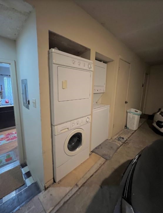2612 San Pedro Street, Unit 116 Austin, TX 78705 - Photo 19 of 20 a utility room with dryer and washer