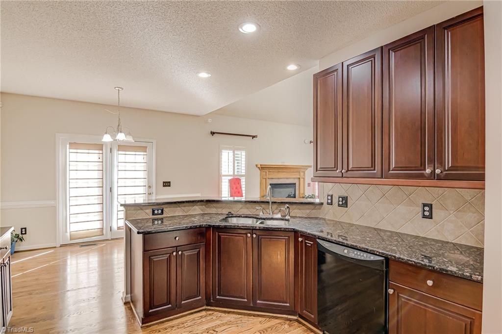 2170 Glen Cove Way High Point, NC 27265 - Photo 14 of 26