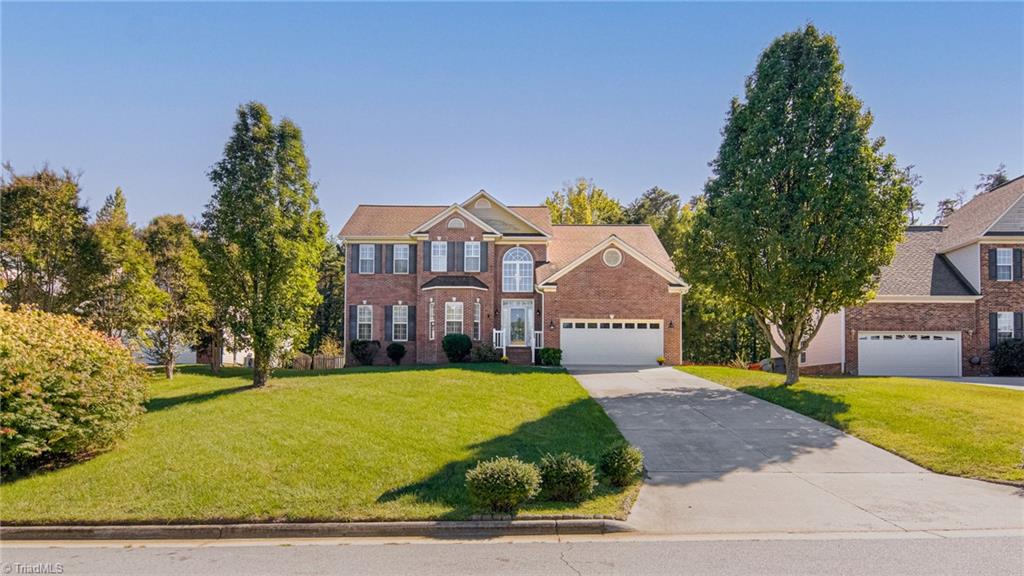 2170 Glen Cove Way High Point, NC 27265 - Photo 2 of 26