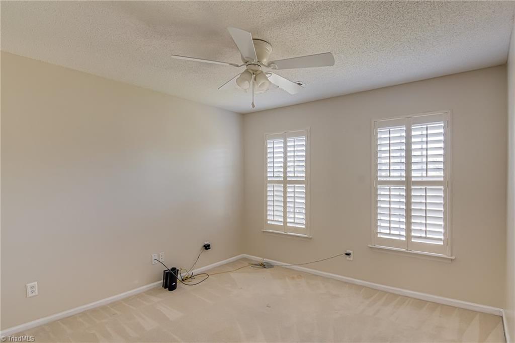 2170 Glen Cove Way High Point, NC 27265 - Photo 22 of 26