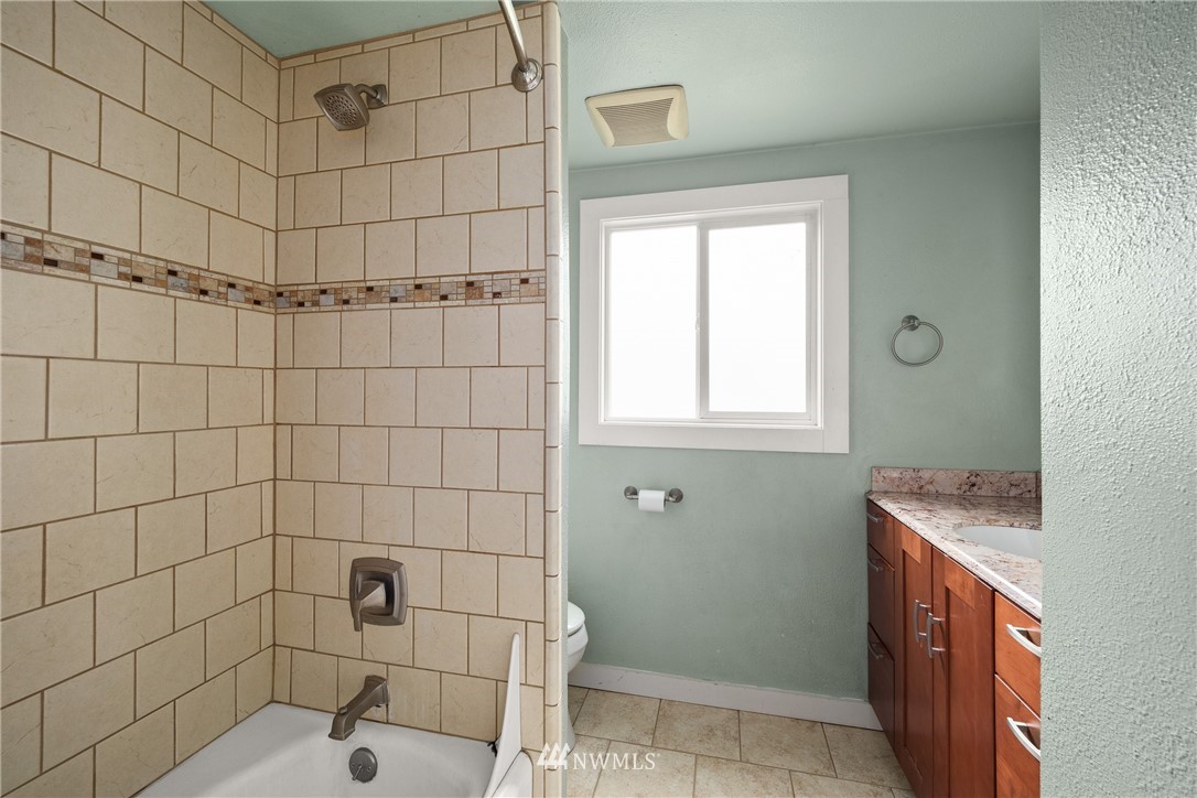 1107 Southwest Lane Street Winlock, WA 98596 - Photo 18 of 26