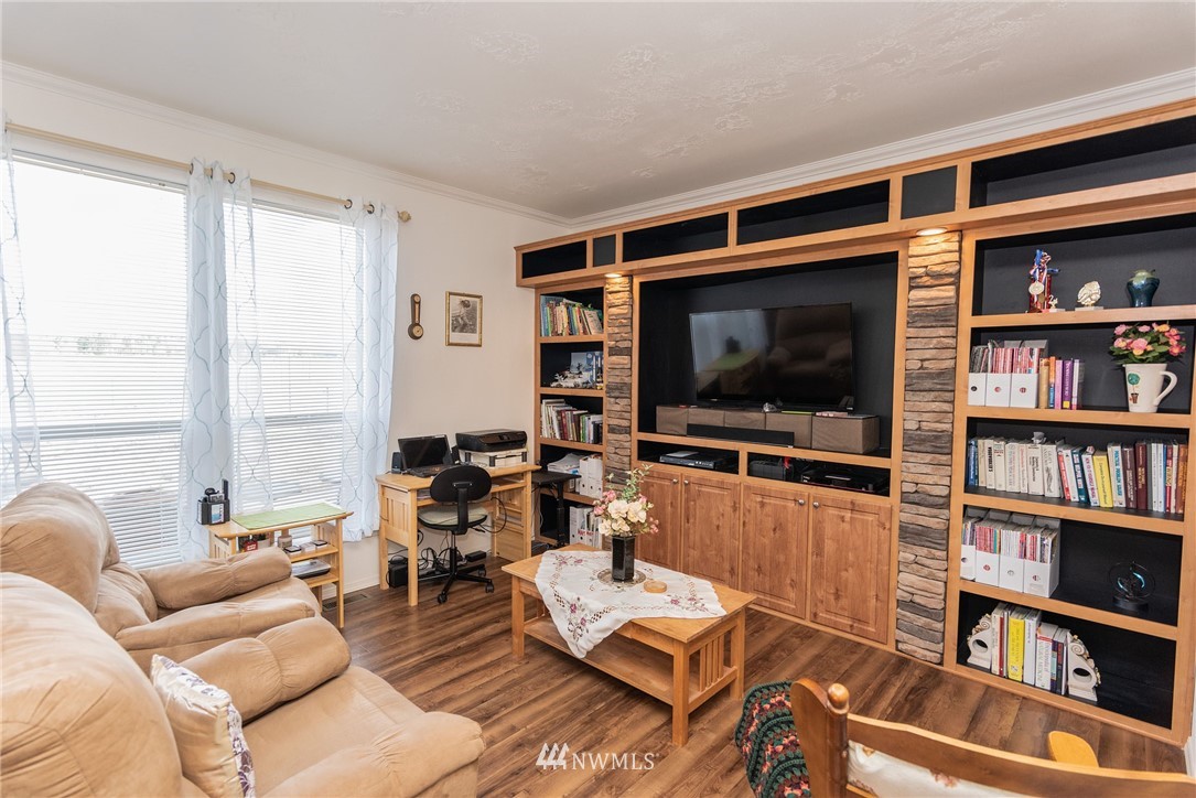 651 Gore Road Onalaska, WA 98570 - Photo 11 of 25 Gallery Image 11