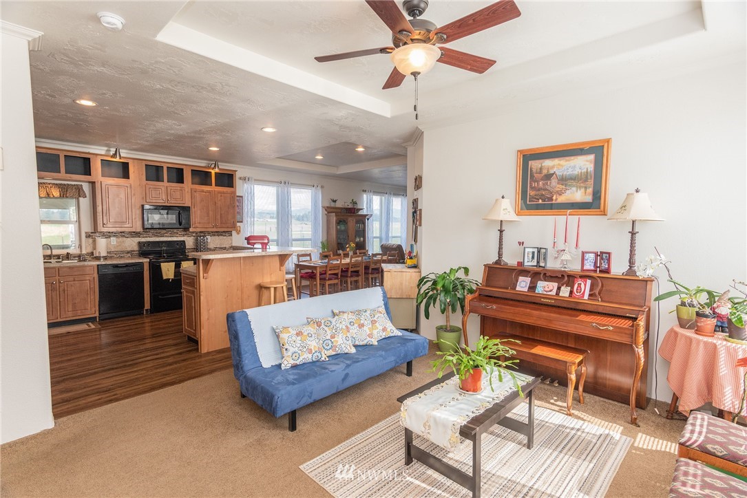 651 Gore Road Onalaska, WA 98570 - Photo 3 of 25 Gallery Image 3