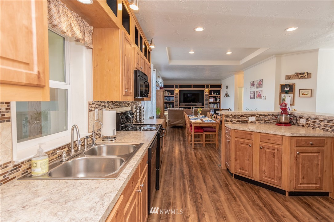 651 Gore Road Onalaska, WA 98570 - Photo 7 of 25 Gallery Image 7