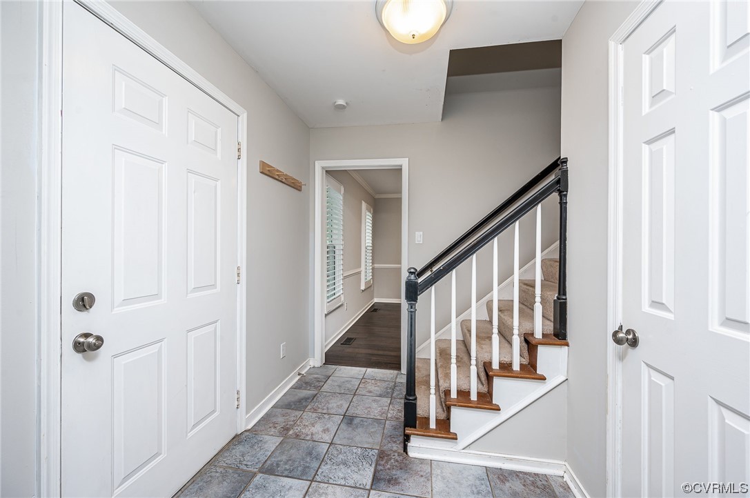 2132 Esquire Road Richmond, VA 23235 - Photo 2 of 24 Gallery Image 2