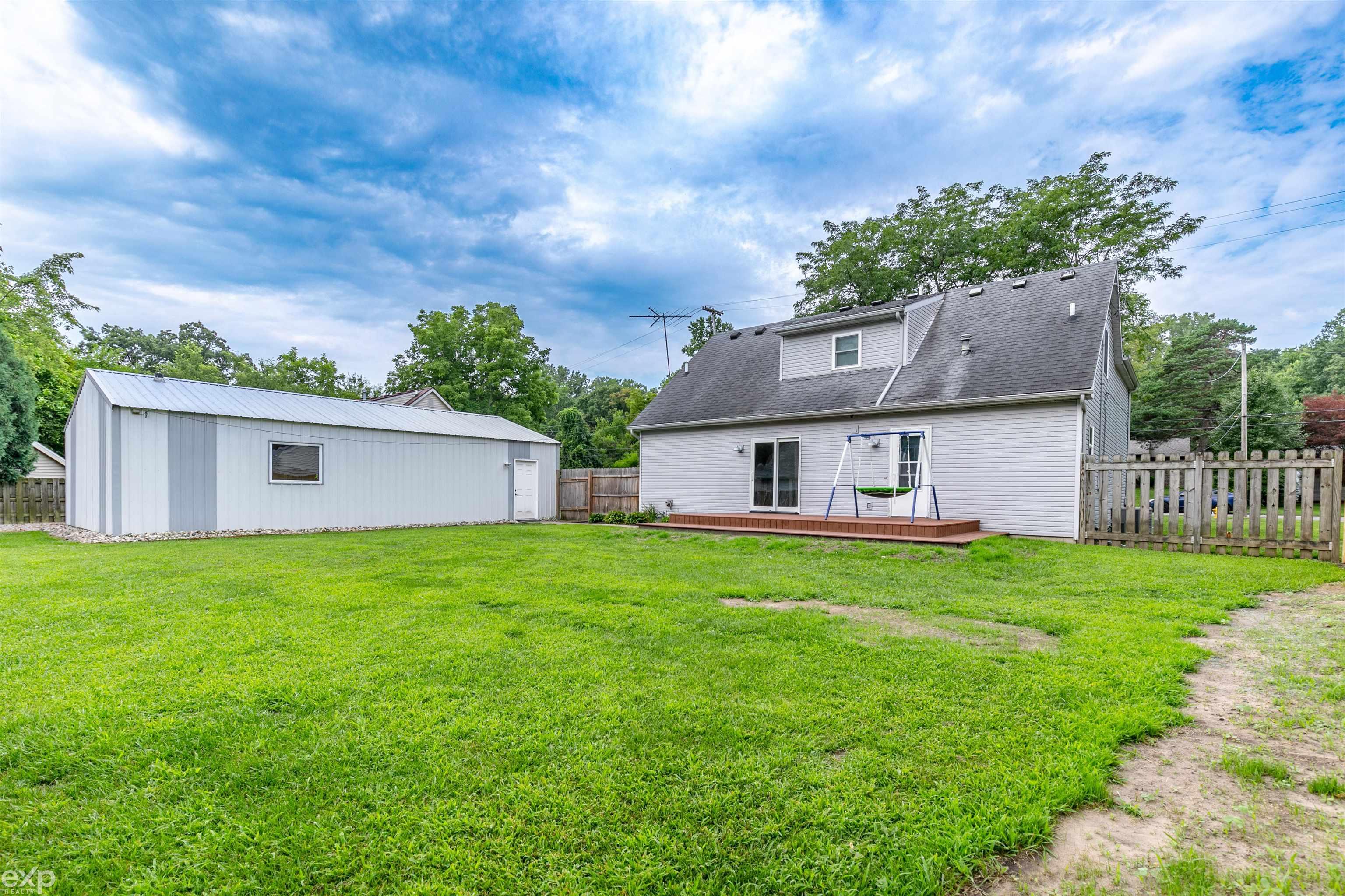 8128 Wiseman Road Lambertville, MI 48144 - Photo 35 of 41 50149023-eb99bc51-cbe0-428b-99d7-cc4fa56943bf.JPG