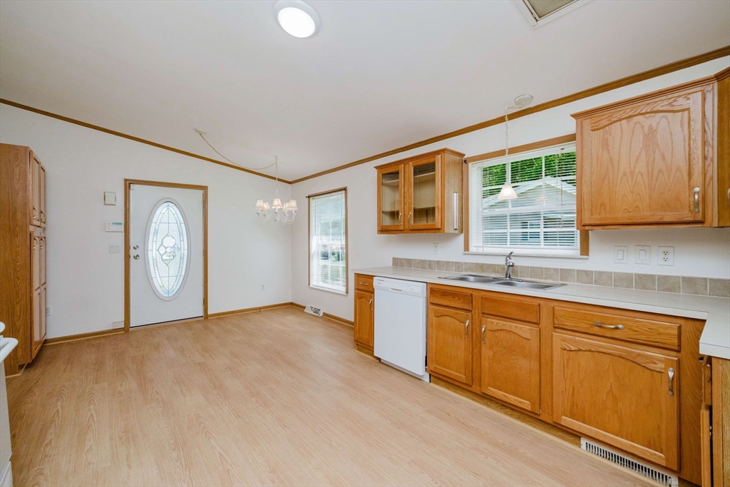 82 George's Loop Raynham, MA 02767 - Photo 8 of 42