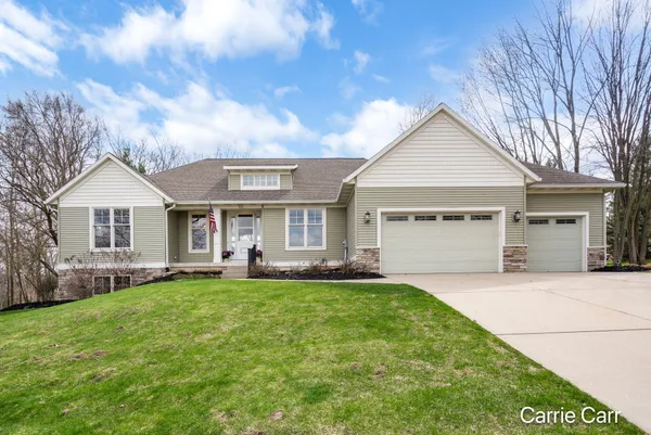 $600,000 | 80 Chelsea, Rockford, MI 49341