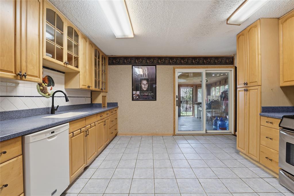 1517 Wiggins Road Maypearl, TX 76064 - Photo 25 of 31