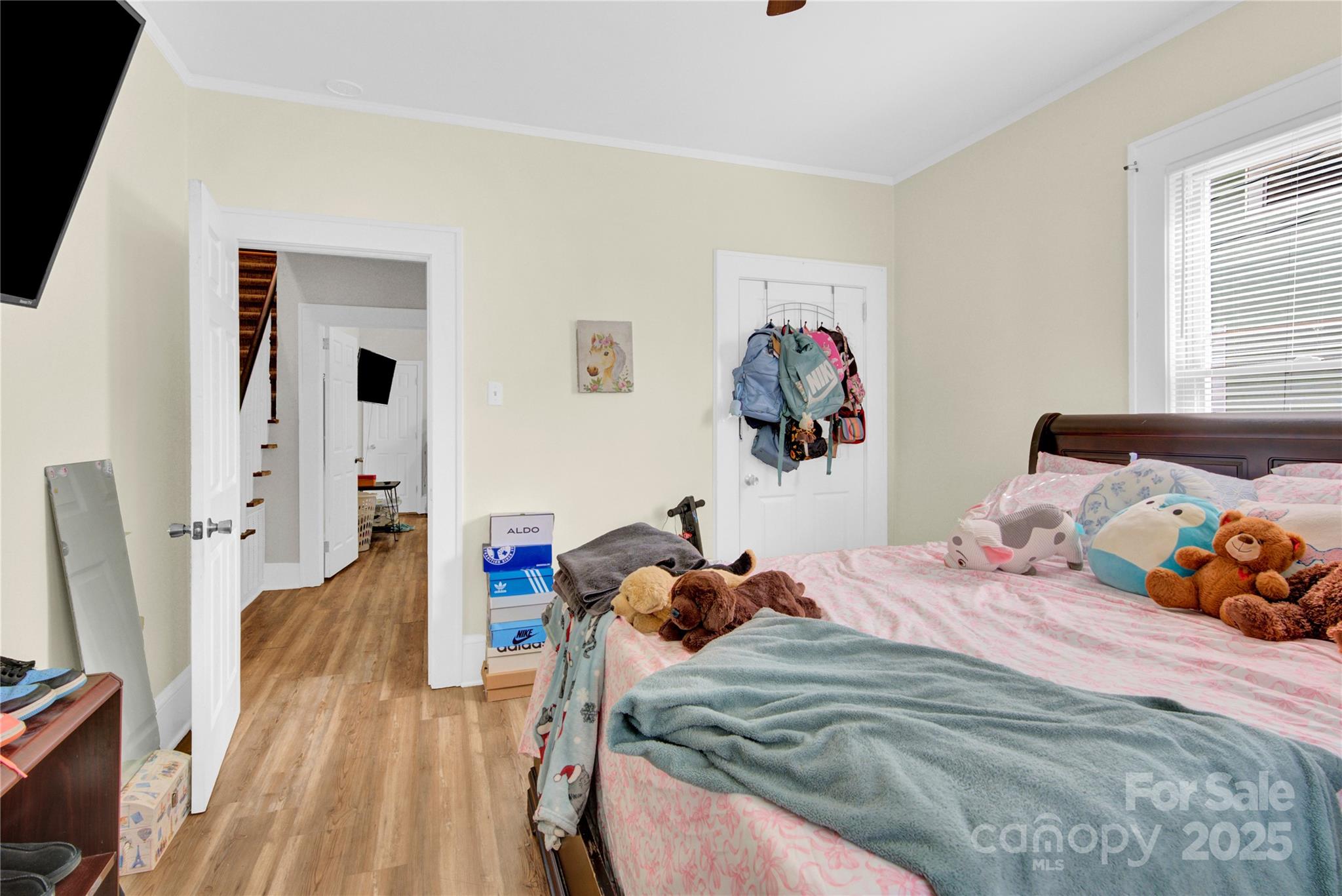 319 North Hoskins Road Charlotte, NC 28216 - Photo 12 of 17