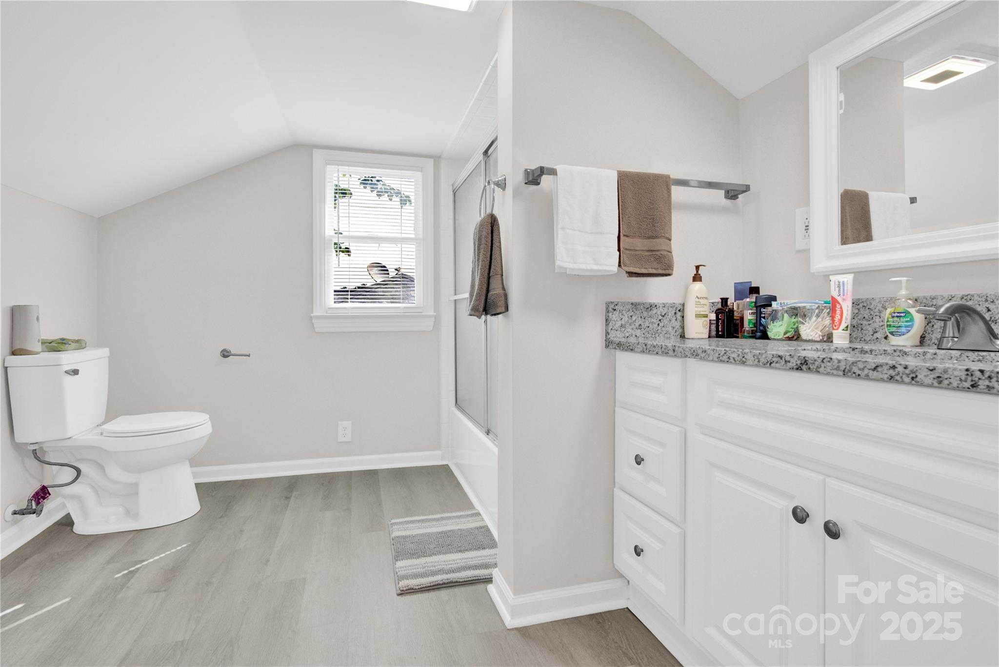 319 North Hoskins Road Charlotte, NC 28216 - Photo 15 of 17