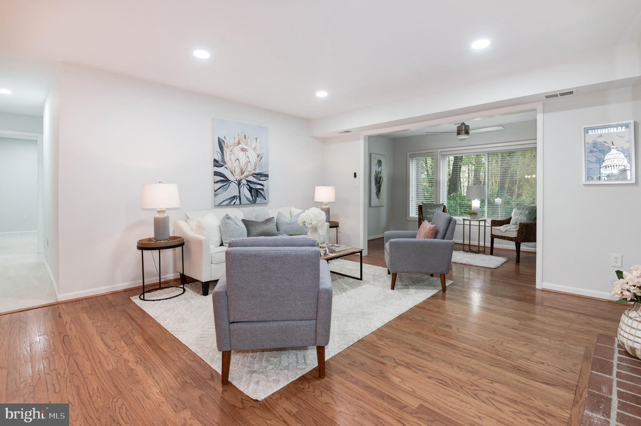 2255 Hunter's Run Drive, Unit 2255 Reston, VA 20191 - Photo 3 of 43 Gallery Image 3