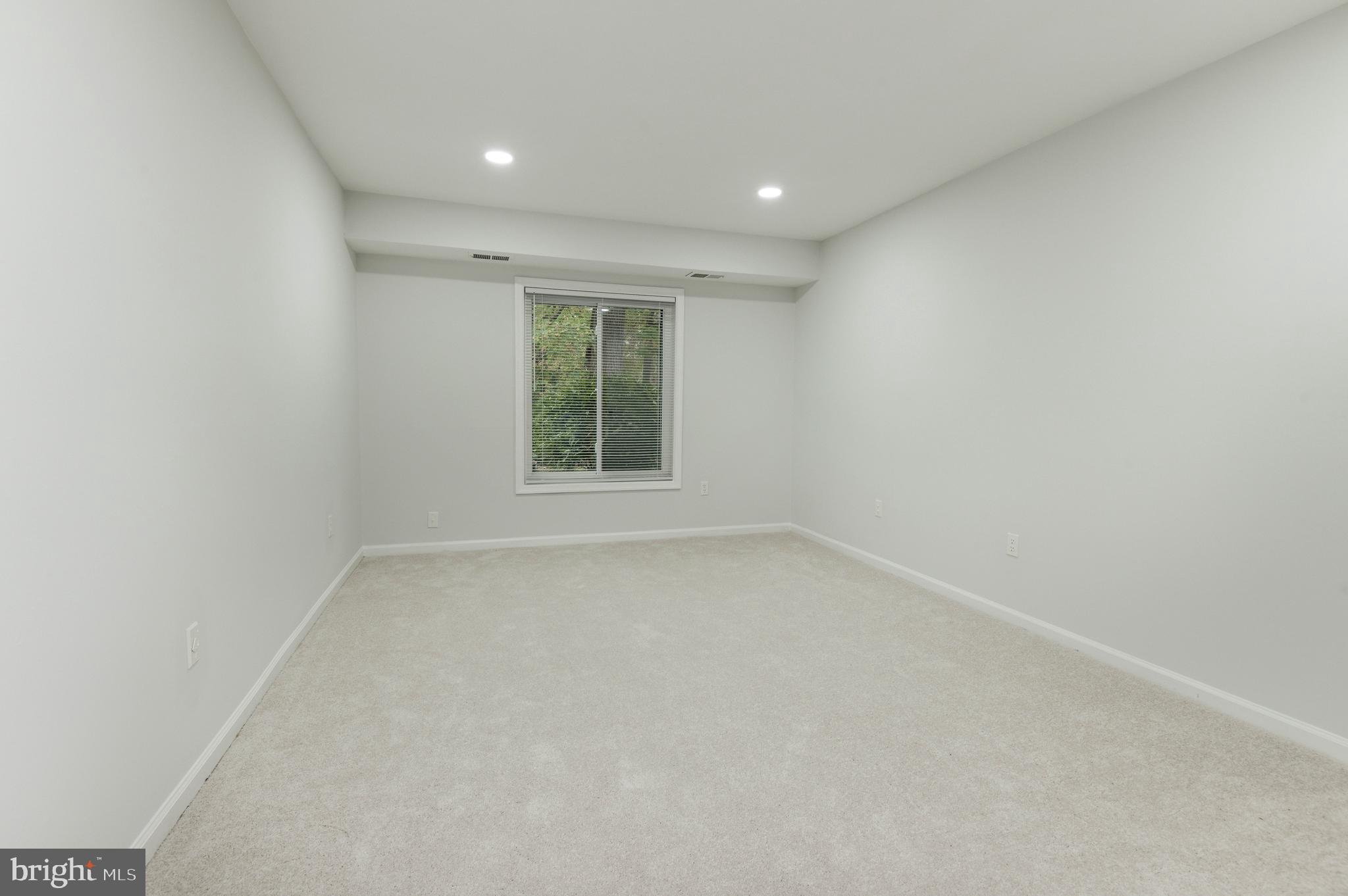 2255 Hunter's Run Drive, Unit 2255 Reston, VA 20191 - Photo 22 of 43 Gallery Image 22