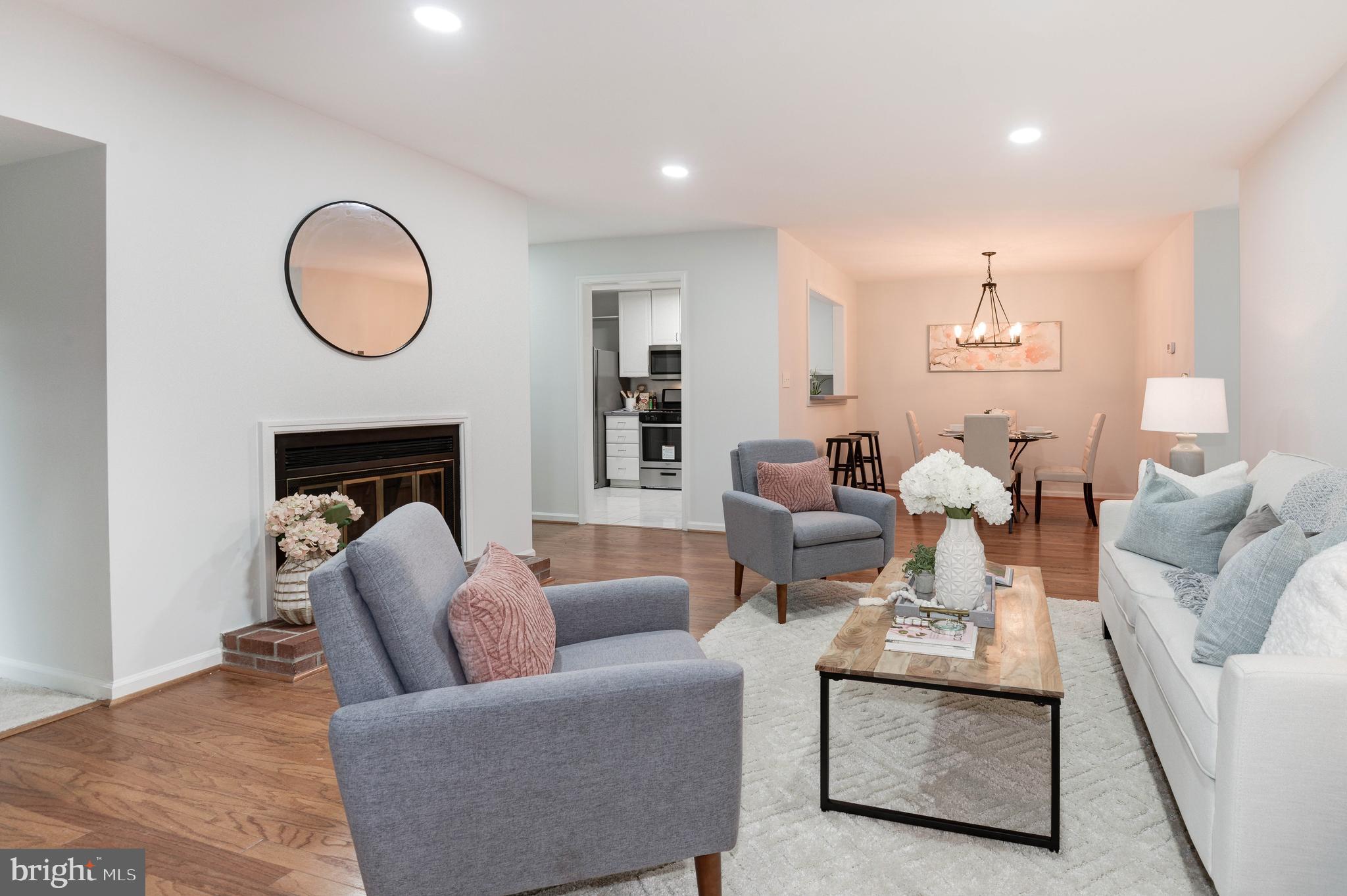 2255 Hunter's Run Drive, Unit 2255 Reston, VA 20191 - Photo 5 of 43 Gallery Image 5