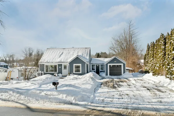 $450,000 | 102 Elm Street, Epping, NH 03042
