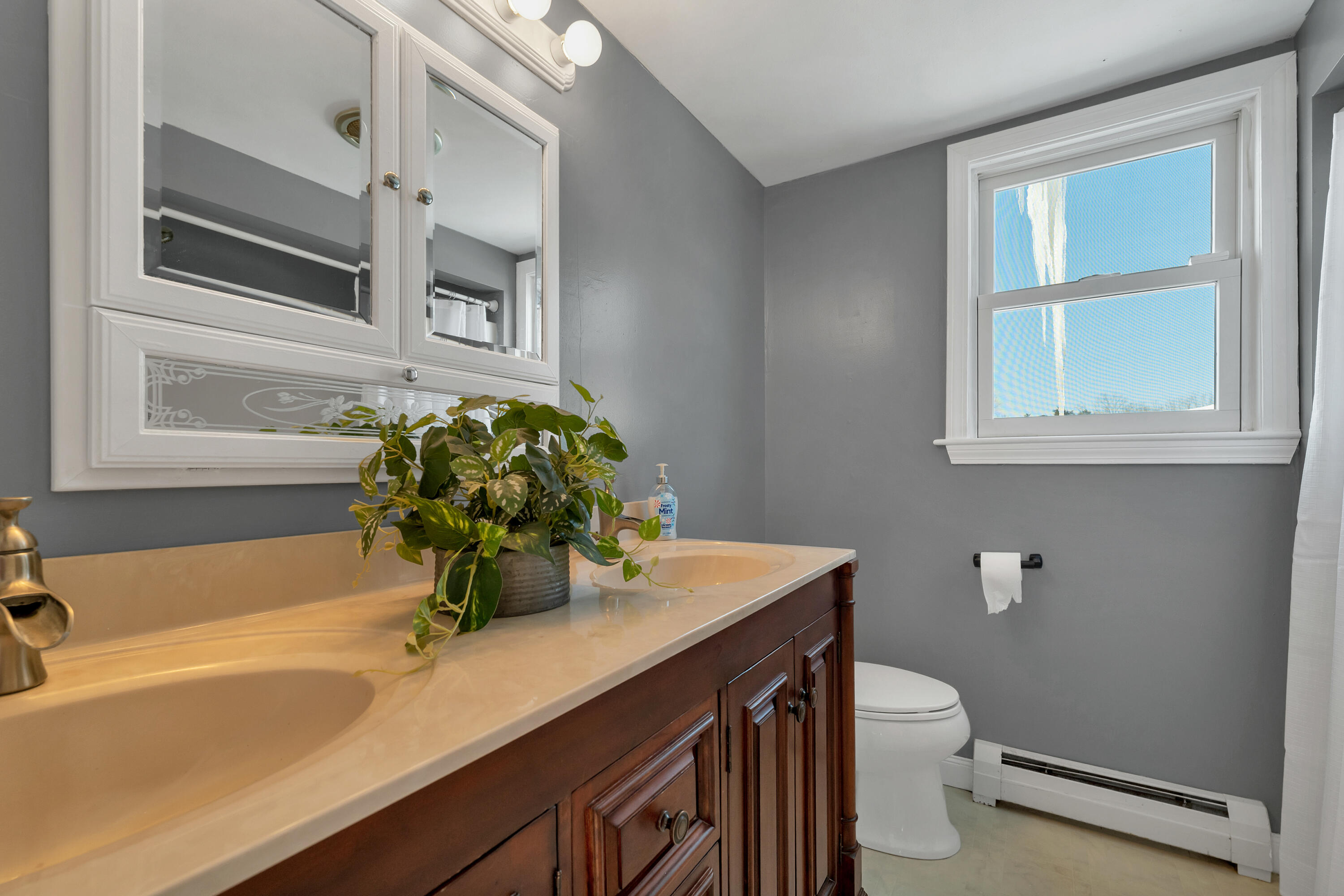 102 Elm Street Epping, NH 03042 - Photo 20 of 44 102ElmSt-032