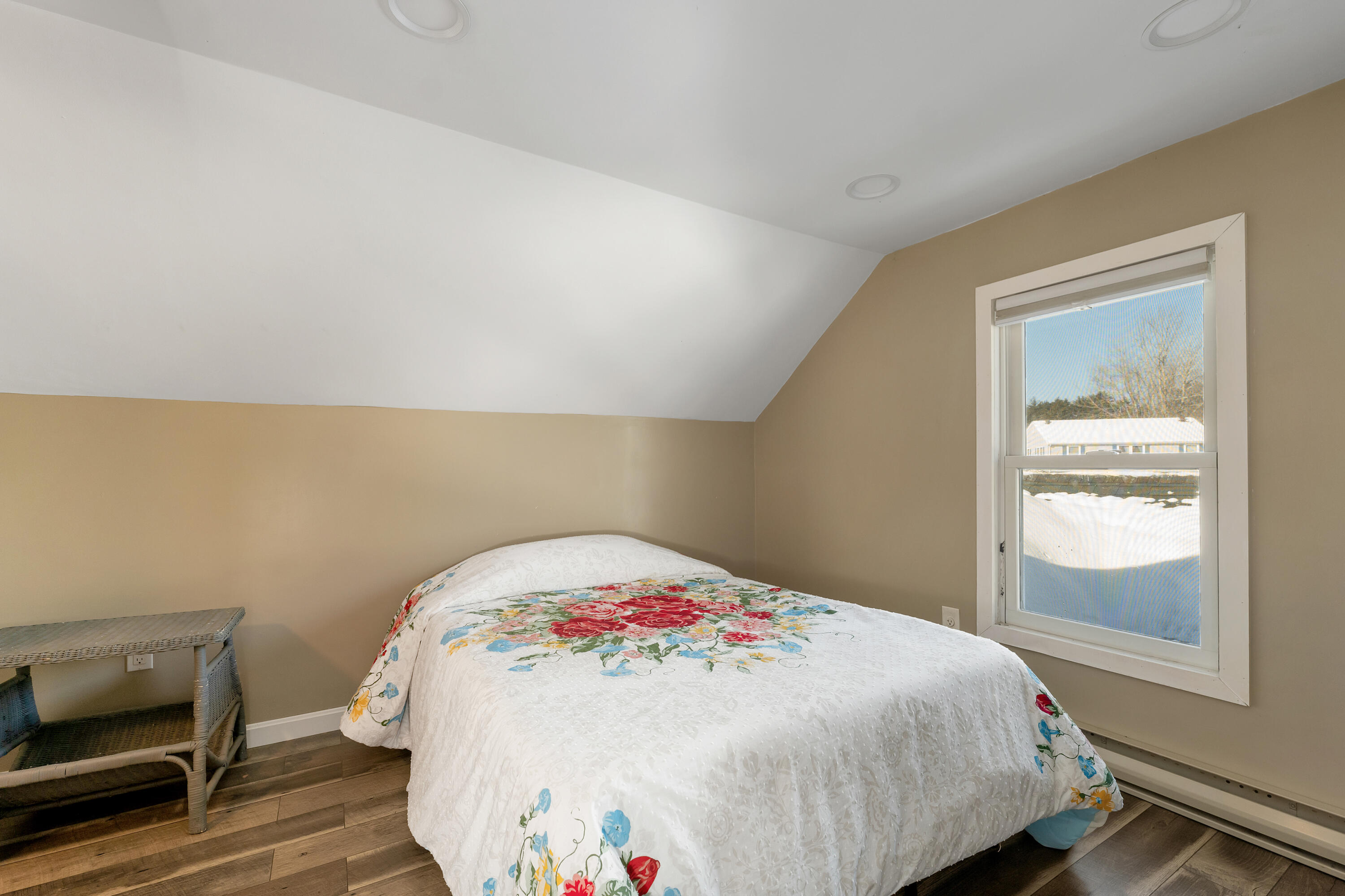 102 Elm Street Epping, NH 03042 - Photo 27 of 44 102ElmSt-039