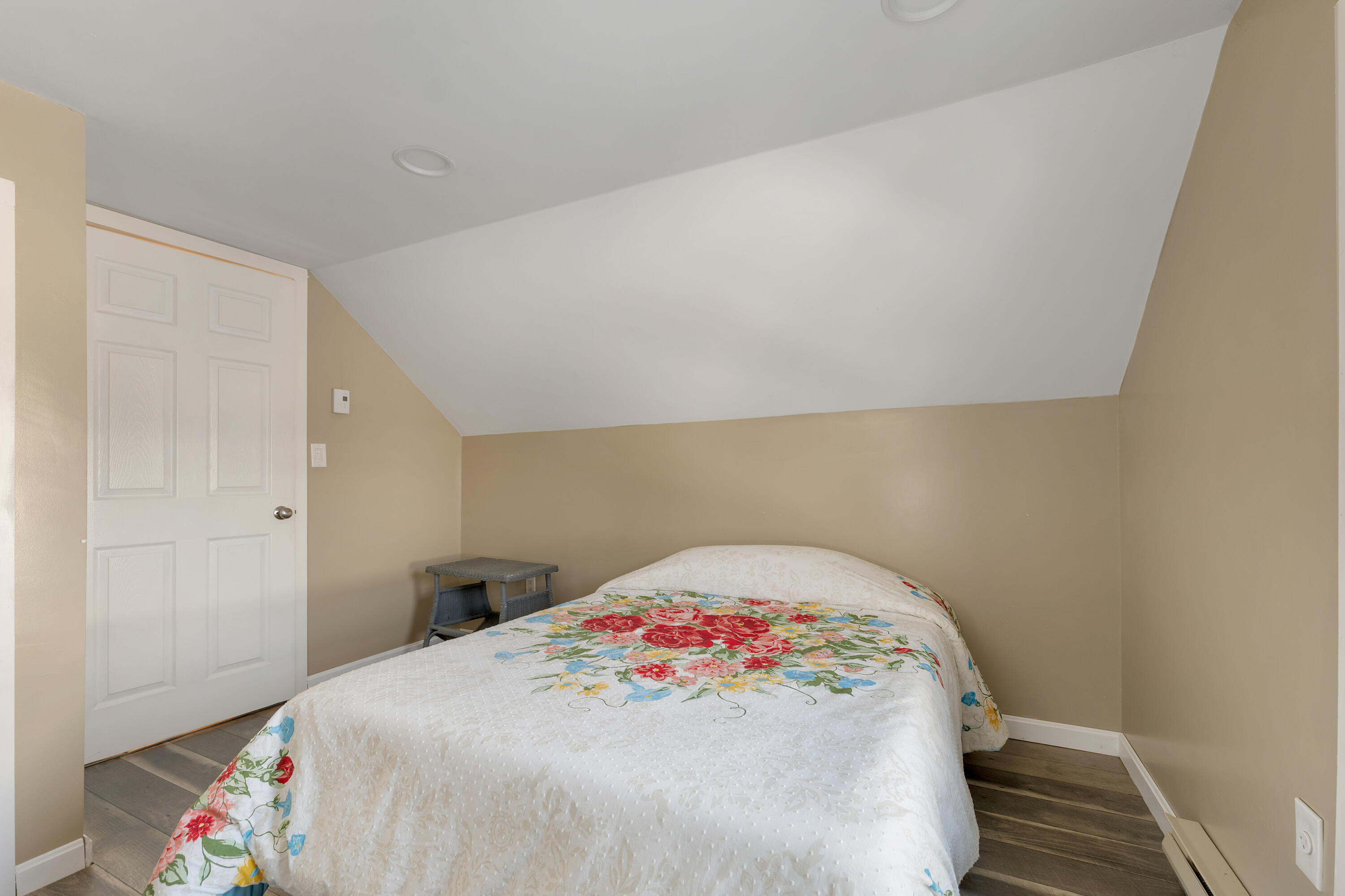 102 Elm Street Epping, NH 03042 - Photo 28 of 44 102ElmSt-040