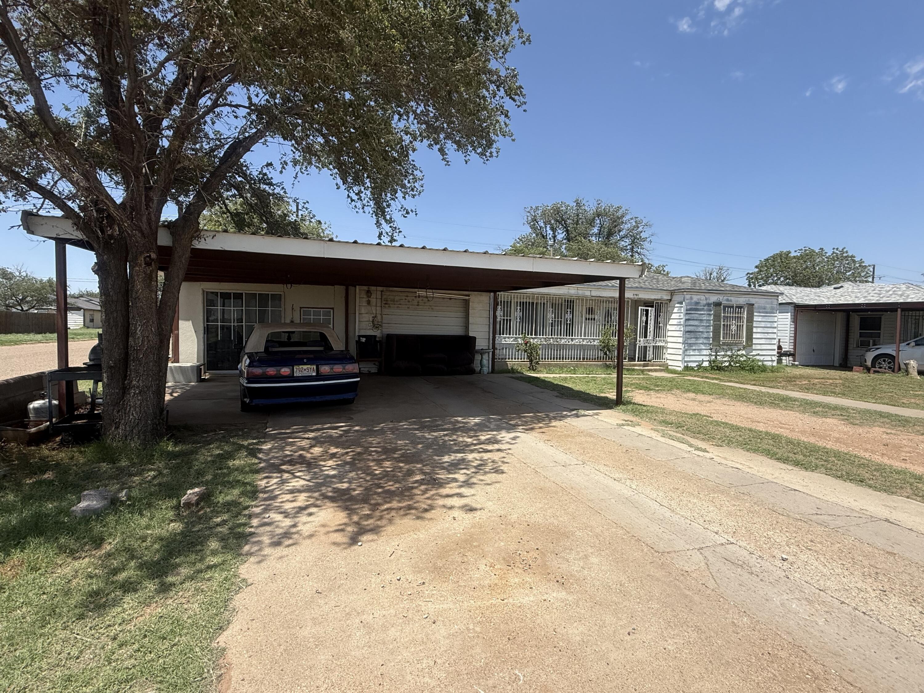 3701 East 4th Street Lubbock, TX 79403 - Photo 6 of 12 3701 E 4th carport
