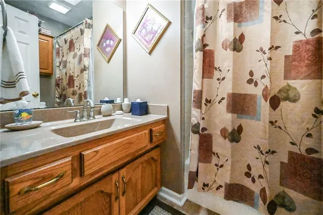 $285,000 | 7300 Chaddy Circle, Pleasant Valley, MO 64068