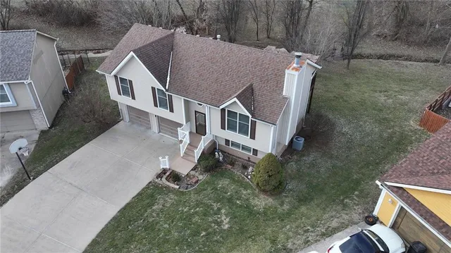 $285,000 | 7300 Chaddy Circle, Pleasant Valley, MO 64068