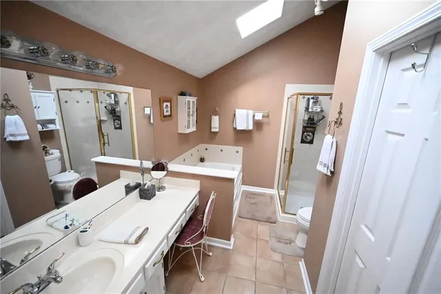 $285,000 | 7300 Chaddy Circle, Pleasant Valley, MO 64068