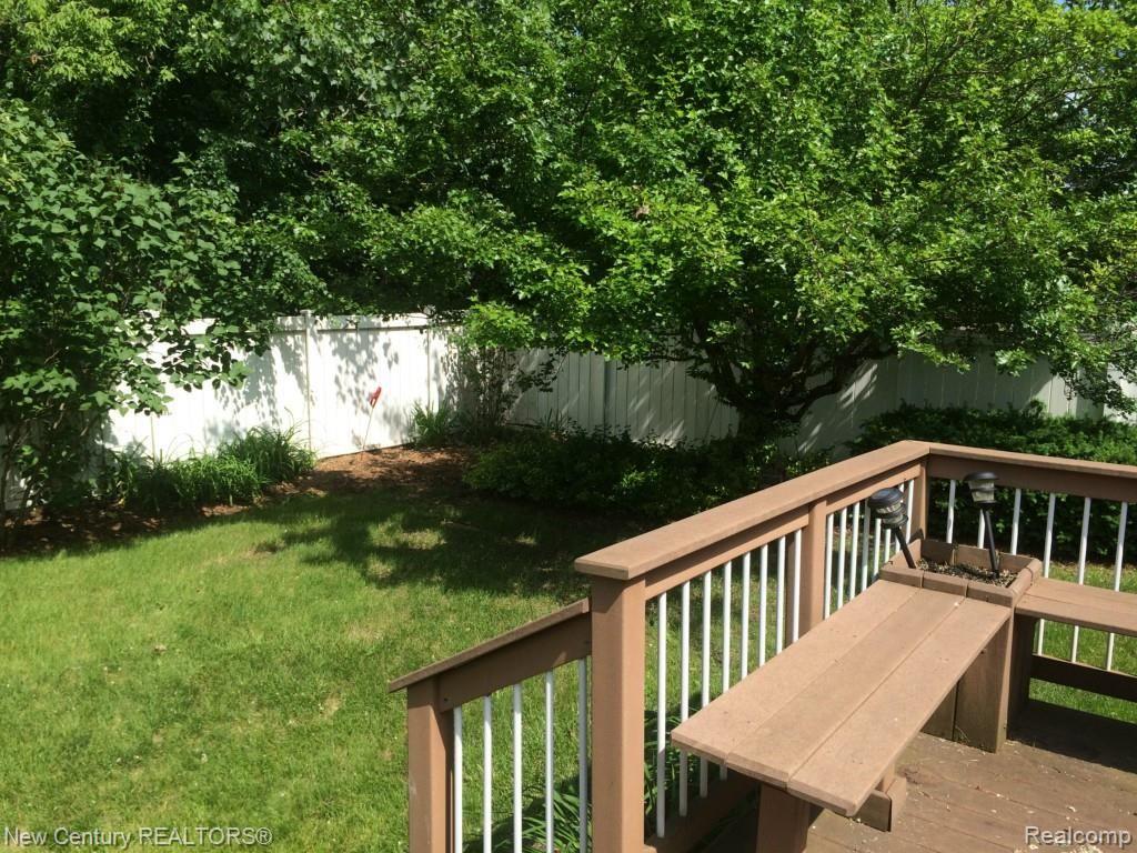 2822 Renshaw Drive Troy, MI 48085 - Photo 19 of 21 068.jpg