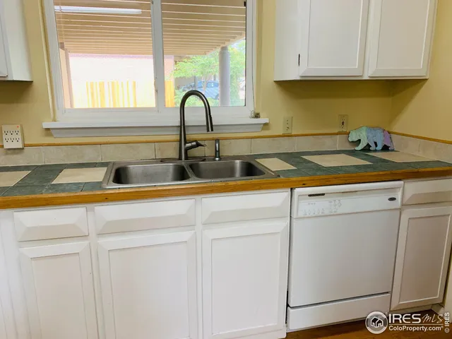 $250,842 | 1482 Greenbriar Boulevard, Boulder, CO 80305