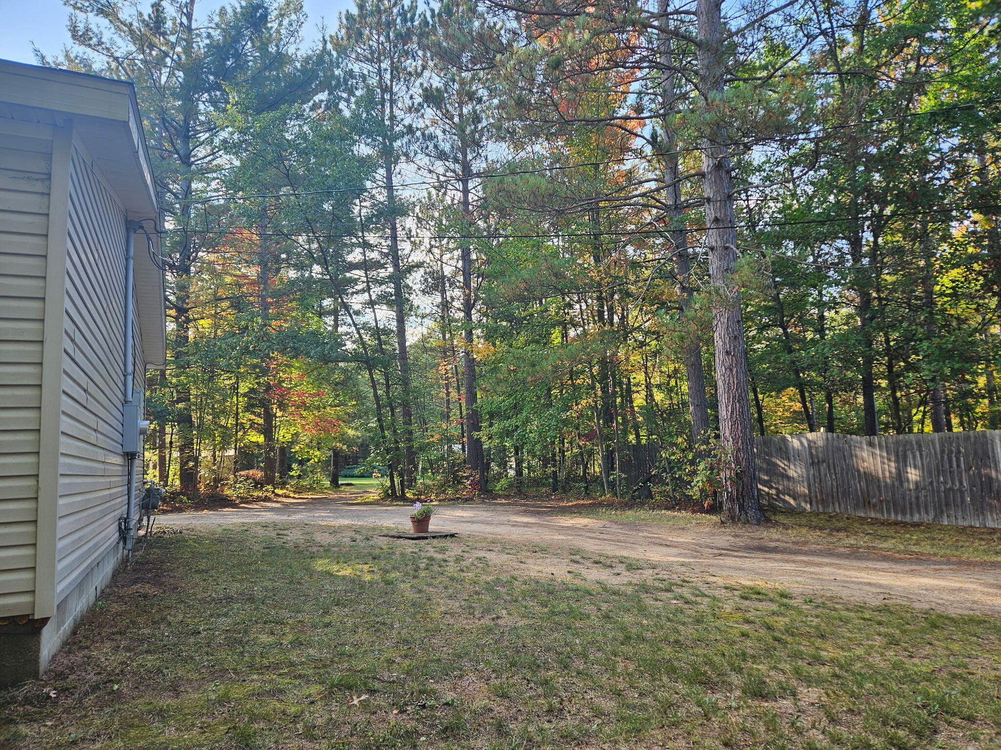 225 Popps Road Mio, MI 48647 - Photo 9 of 28 IMG_20250922_213509 (1) (8)