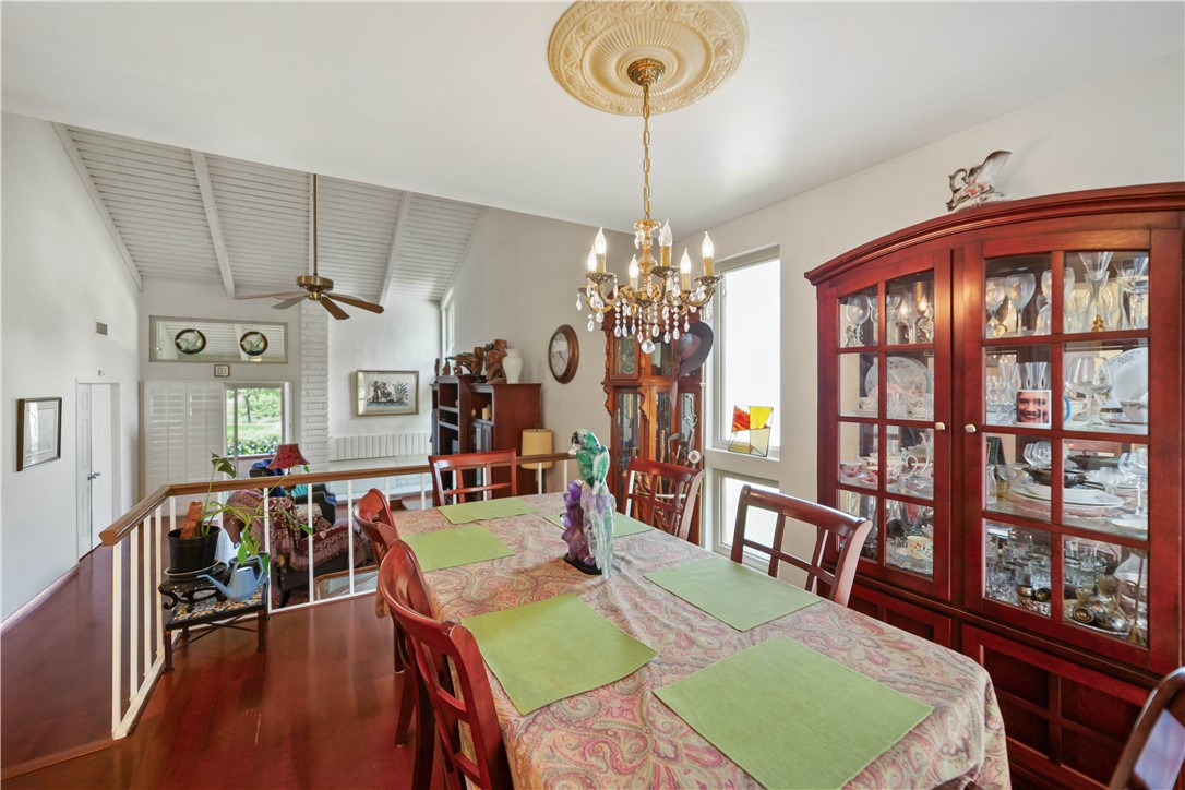 642 Vía Zapata Riverside, CA 92507 - Photo 11 of 28