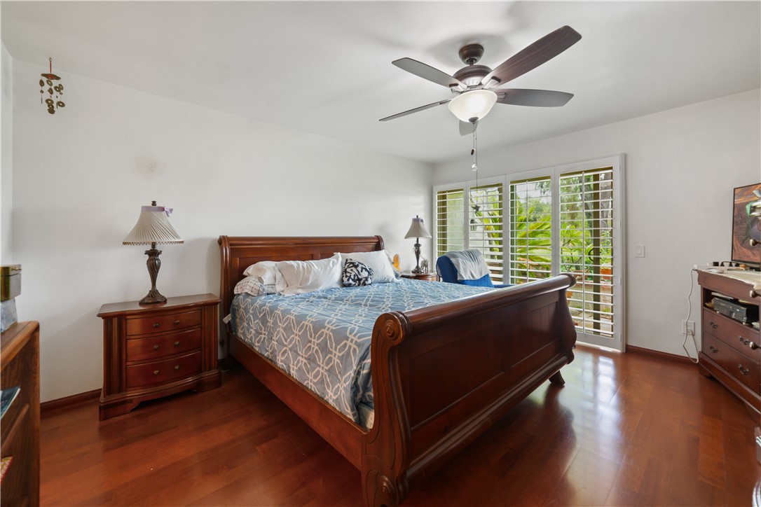 642 Vía Zapata Riverside, CA 92507 - Photo 15 of 28 Primary Bedroom