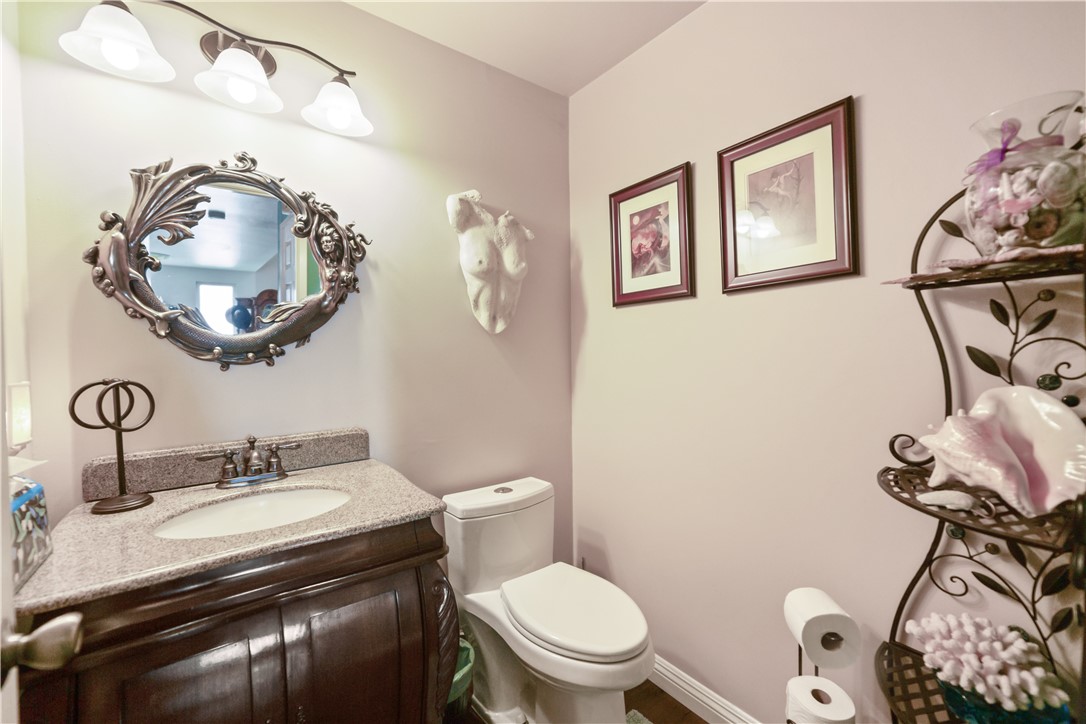 642 Vía Zapata Riverside, CA 92507 - Photo 8 of 28 Entry Level: Half Bath