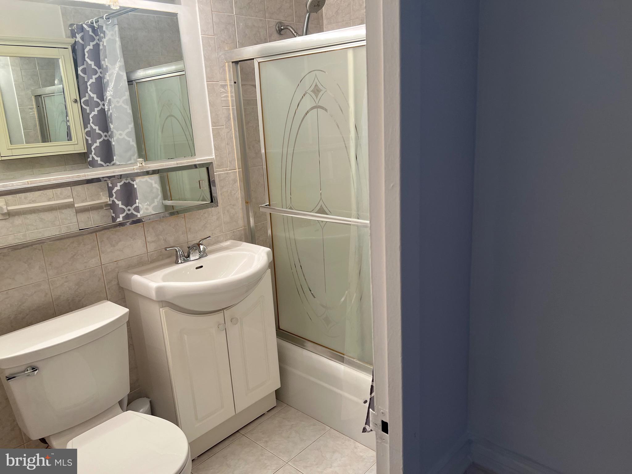 4600 Duke Street, Unit 1423 Alexandria, VA 22304 - Photo 3 of 13