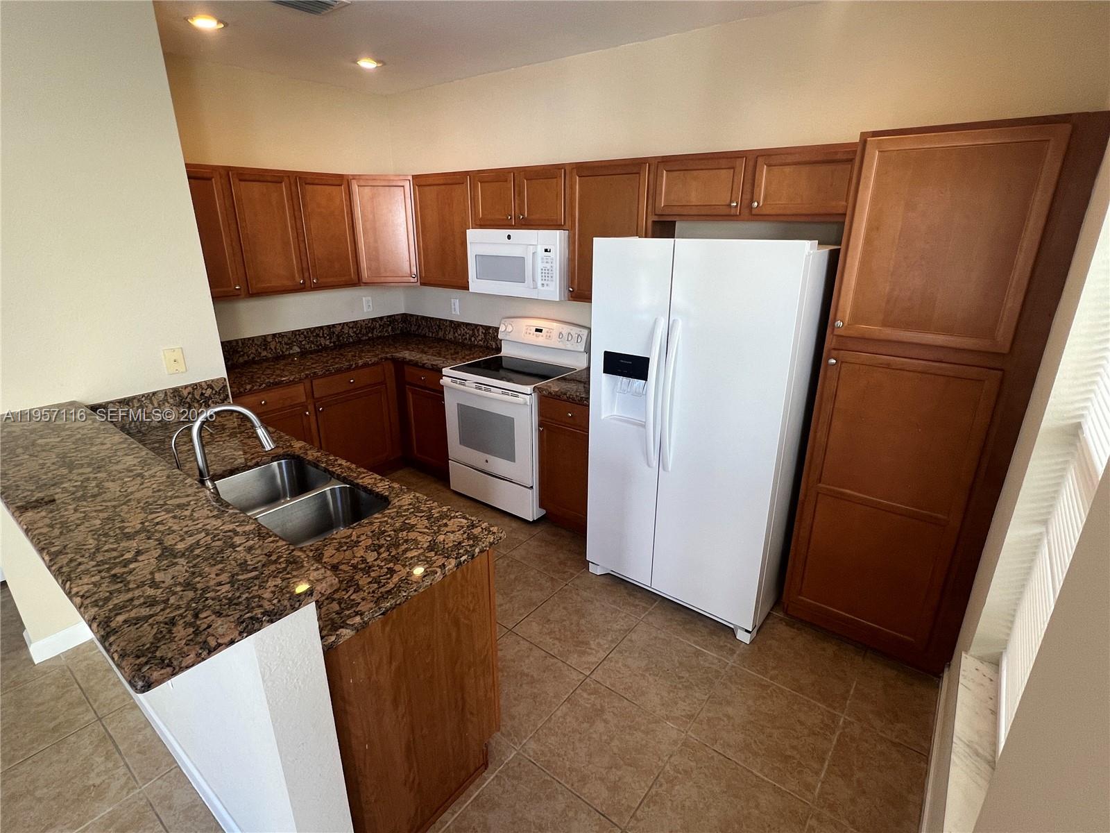 17065 Southwest 93rd Street, Unit 17065 Miami, FL 33196 - Photo 6 of 34