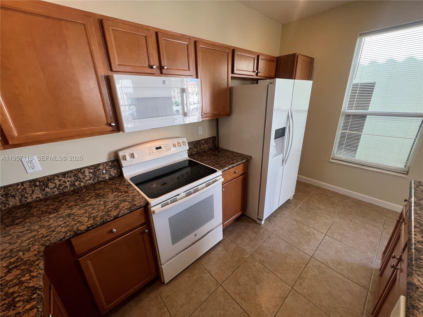 17065 Southwest 93rd Street, Unit 17065 Miami, FL 33196 - Photo 7 of 34