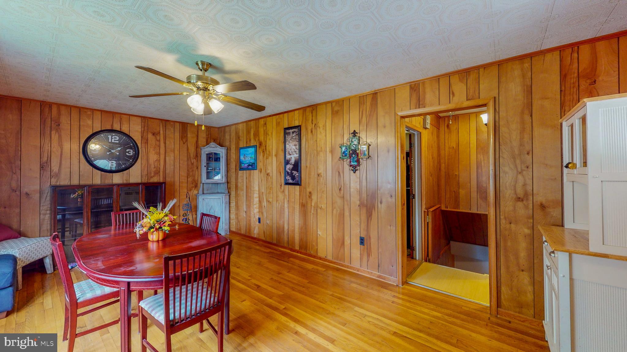 324 Cheddington Road Linthicum Heights, MD 21090 - Photo 13 of 41 Gallery Image 13