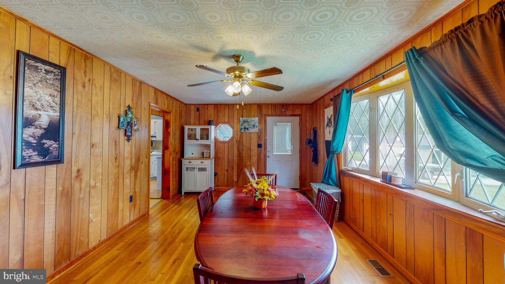 324 Cheddington Road Linthicum Heights, MD 21090 - Photo 14 of 41 Gallery Image 14