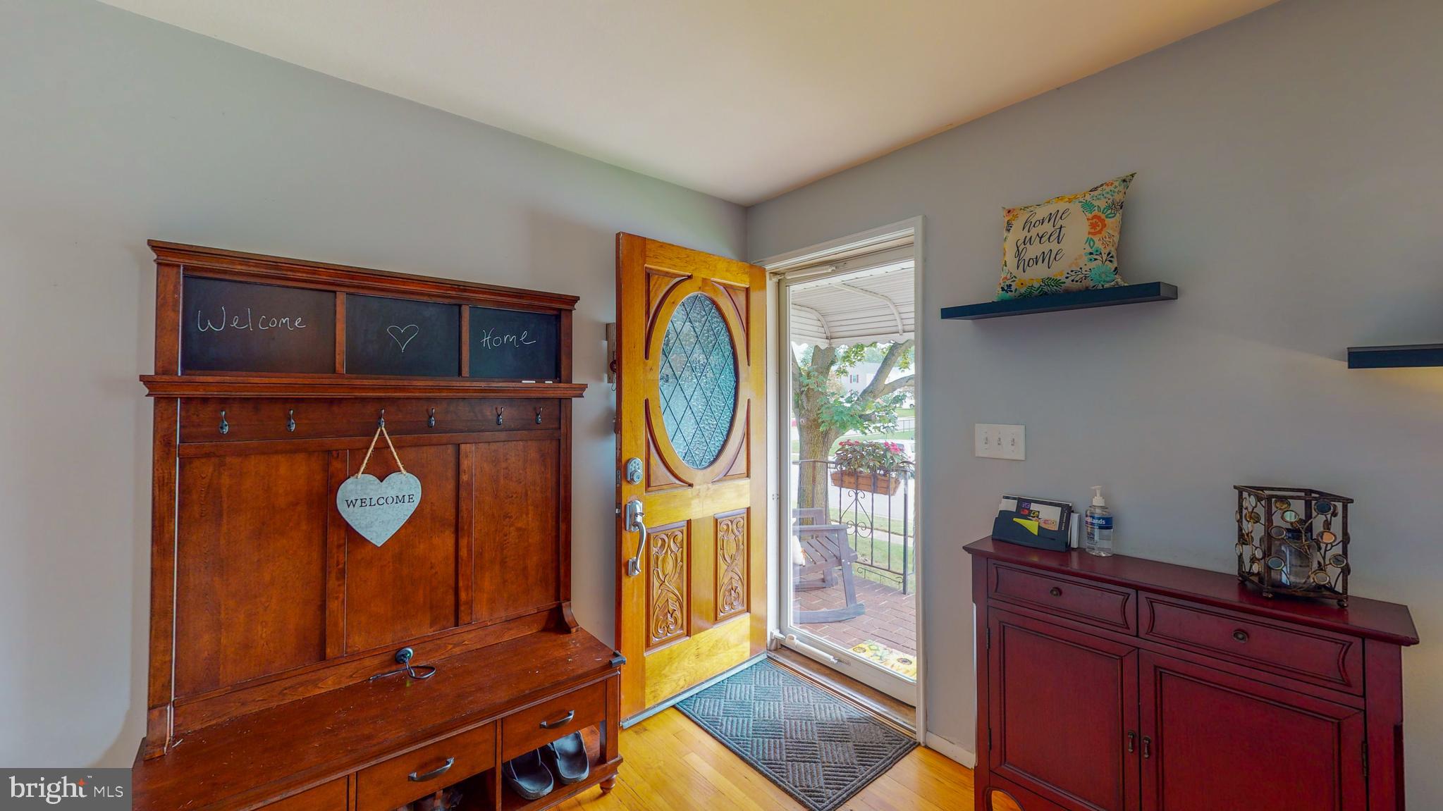 324 Cheddington Road Linthicum Heights, MD 21090 - Photo 5 of 41 Gallery Image 5