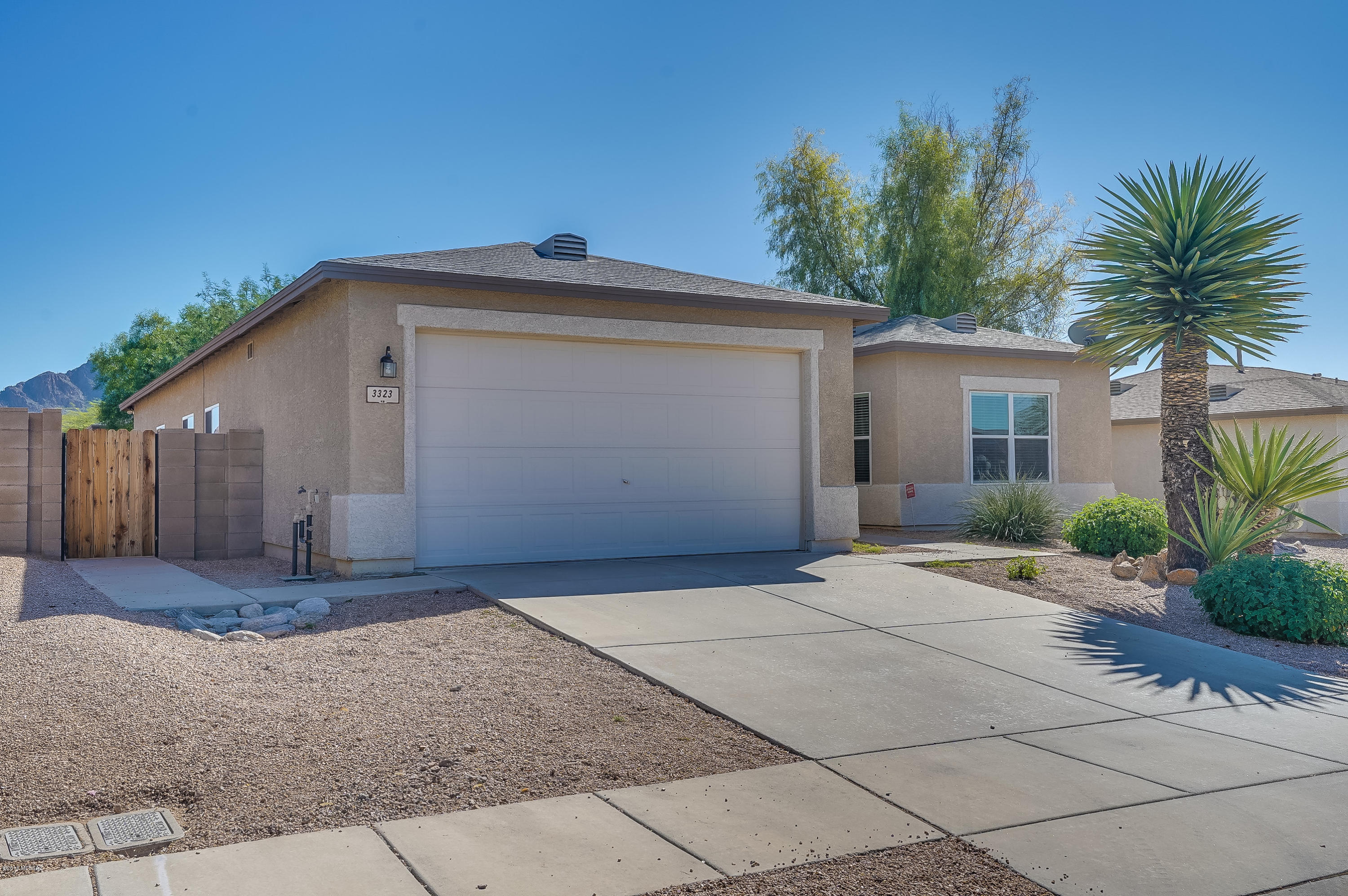 3323 South Twilight Echo Road Tucson, AZ 85735 - Photo 1 of 50 Gallery Image 1